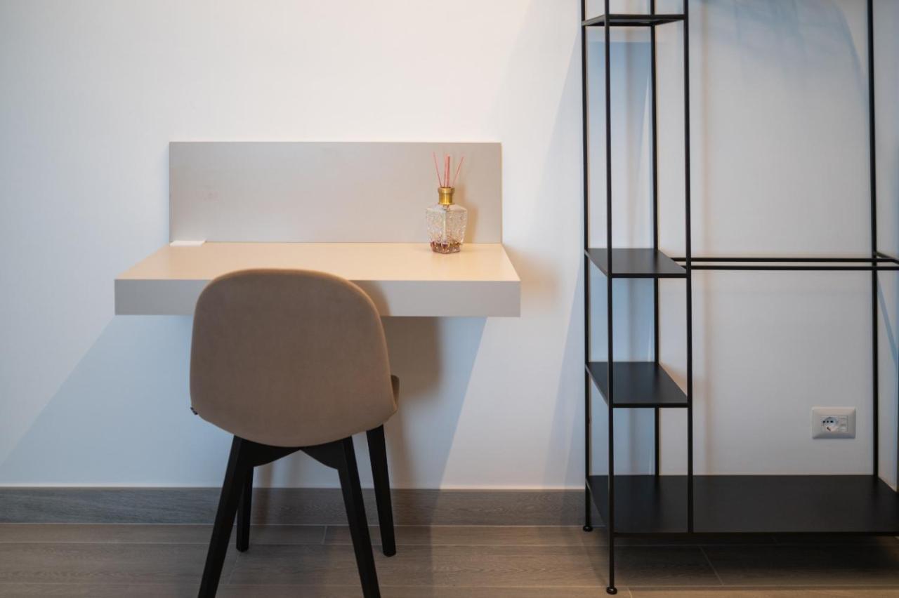 Grey House Guest House Luxury Latina Luaran gambar