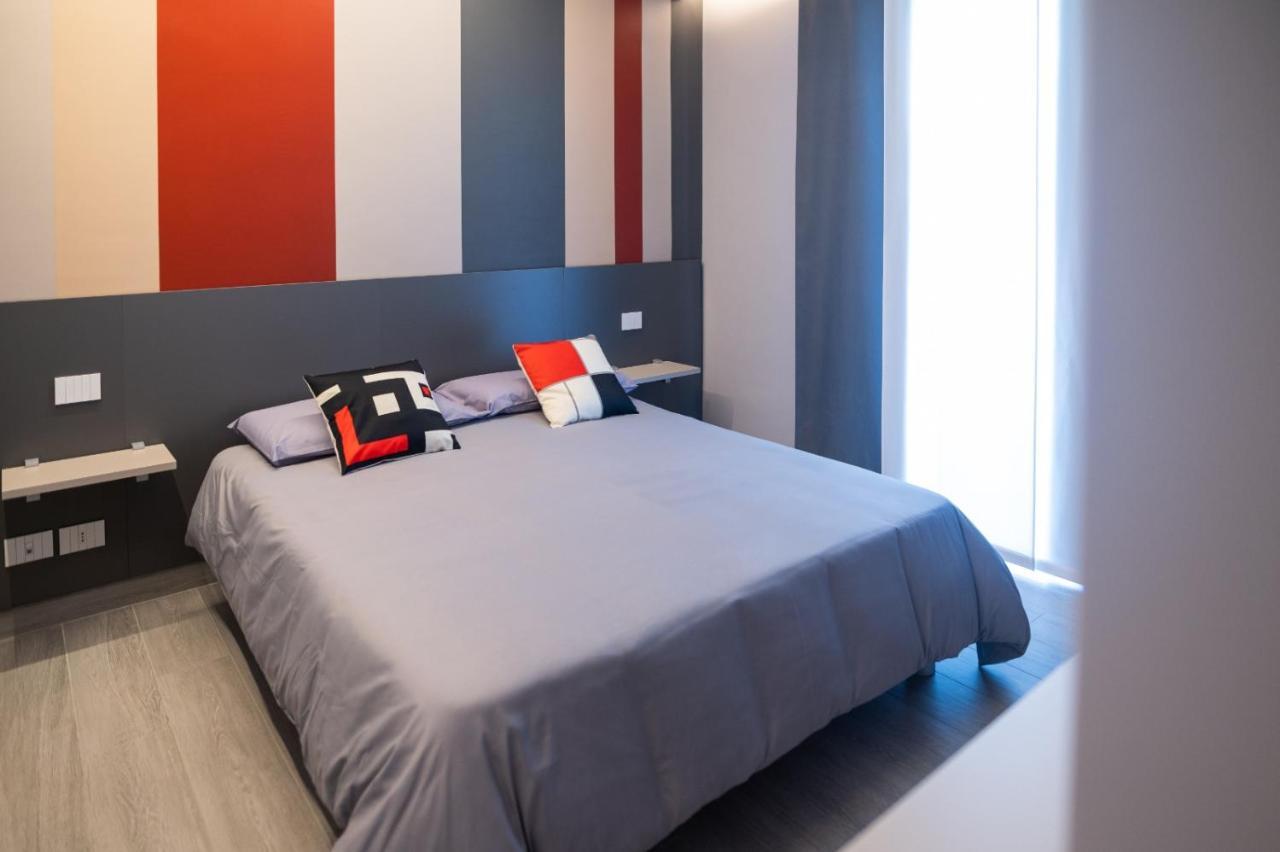 Grey House Guest House Luxury Latina Luaran gambar