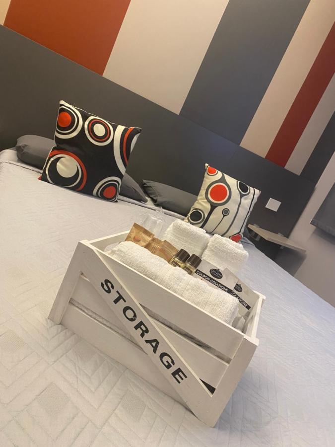 Grey House Guest House Luxury Latina Luaran gambar