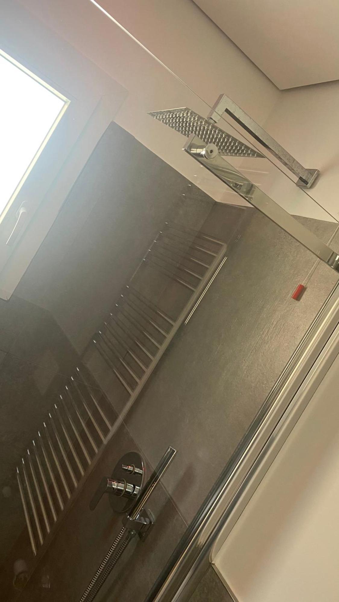Grey House Guest House Luxury Latina Luaran gambar