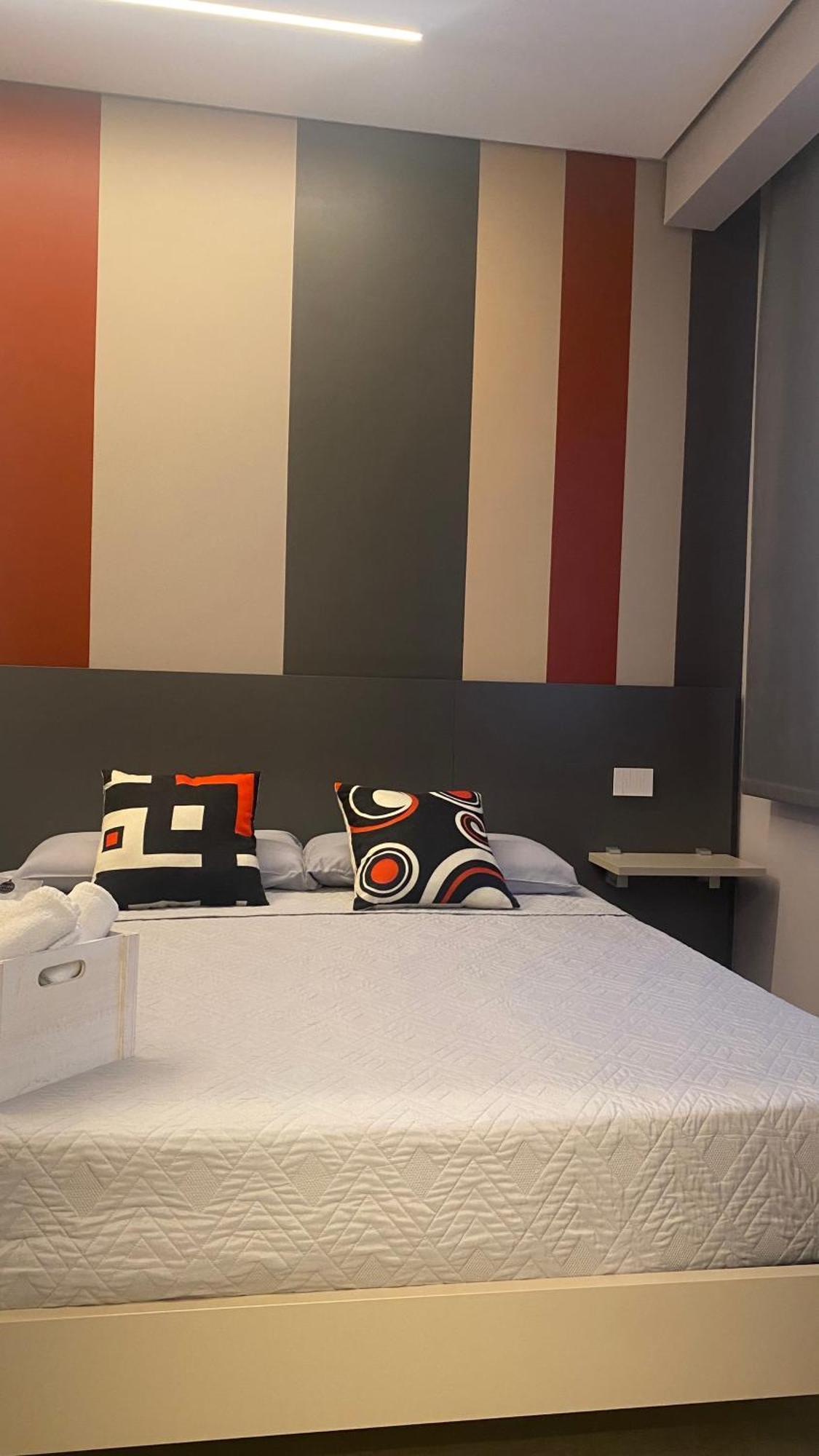 Grey House Guest House Luxury Latina Luaran gambar